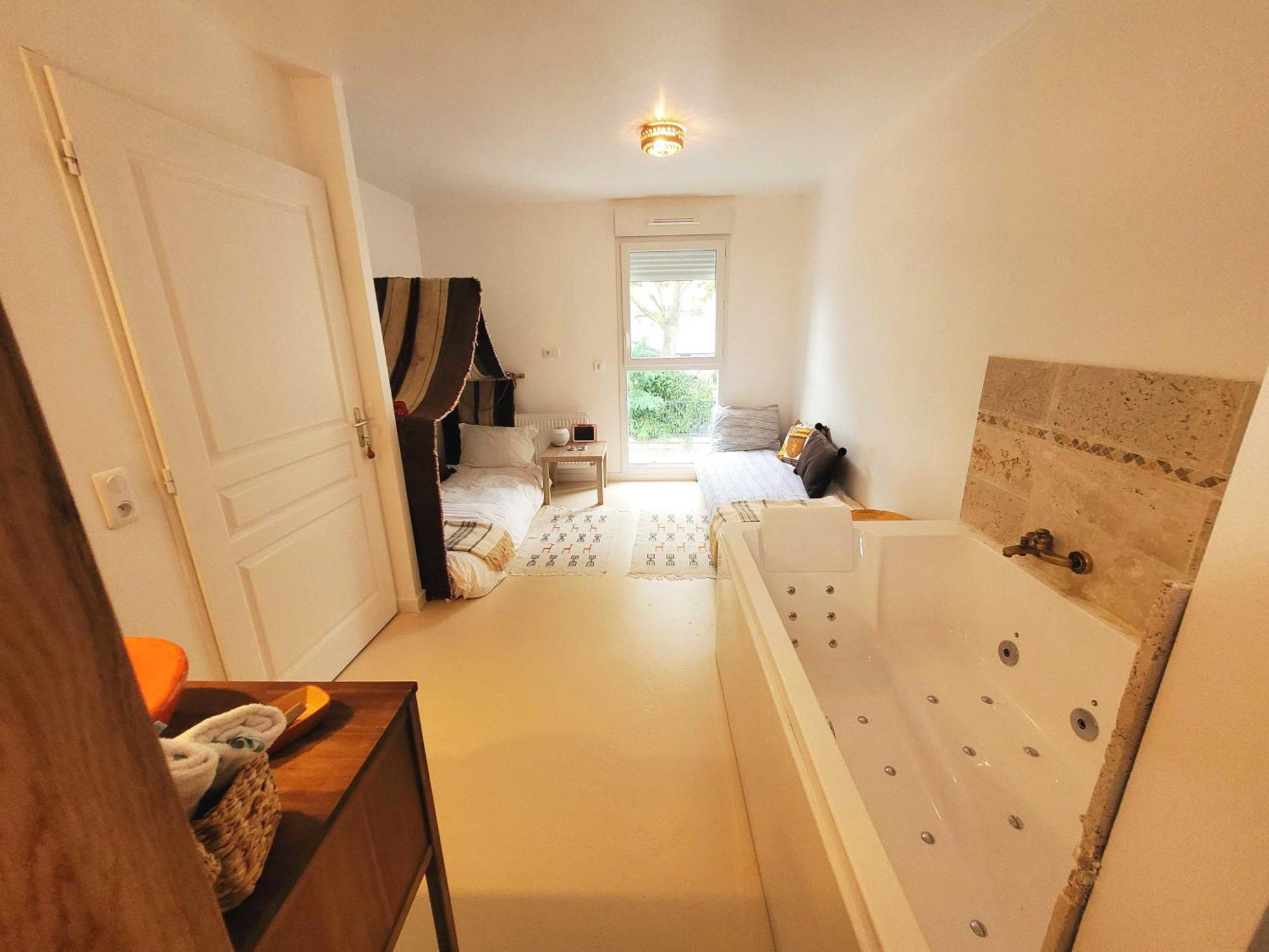 Dream Of Mediterranean House, Jacuzzi, Bbq, Delices Ensoleilles Sartrouville Exterior foto